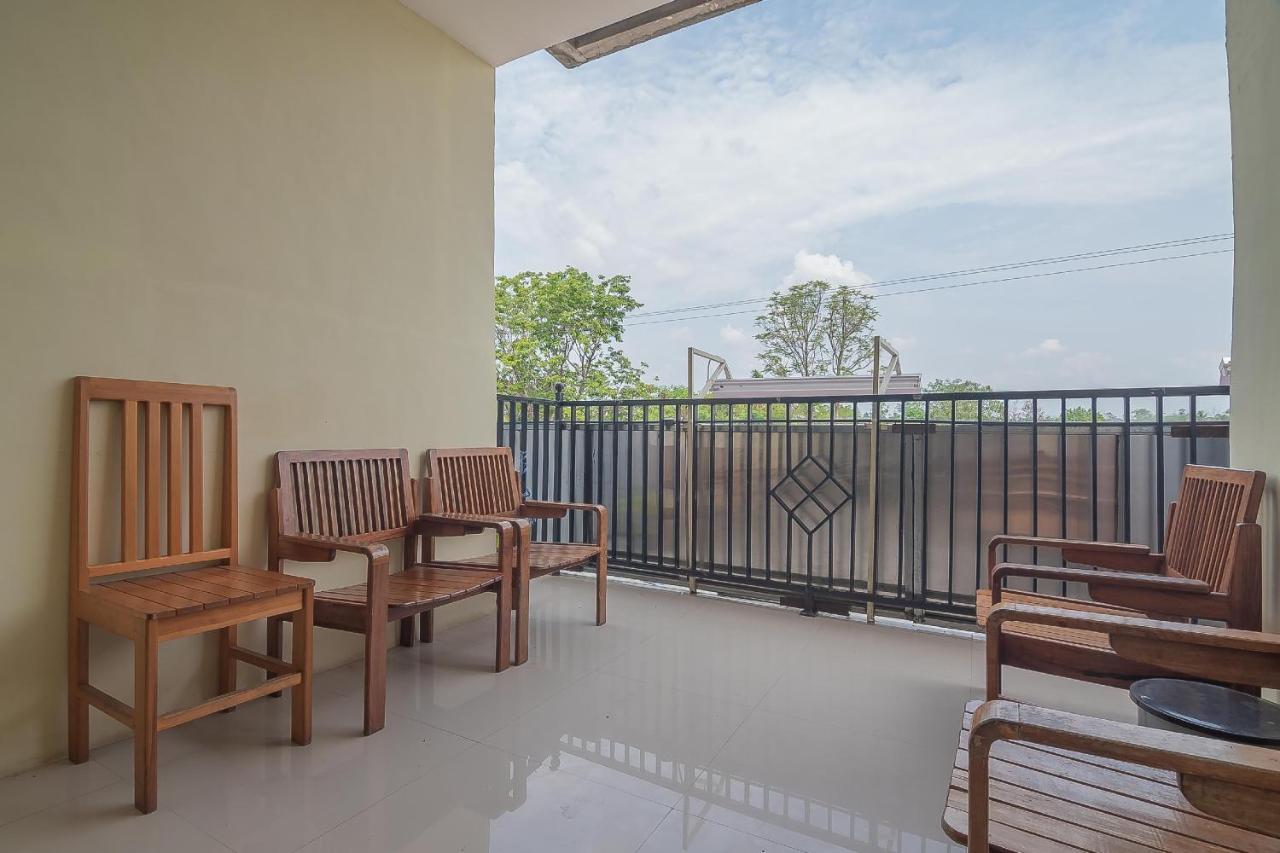 Готель Reddoorz Syariah At Jalan Cilik Riwut Kapuas Kualakapuas Екстер'єр фото
