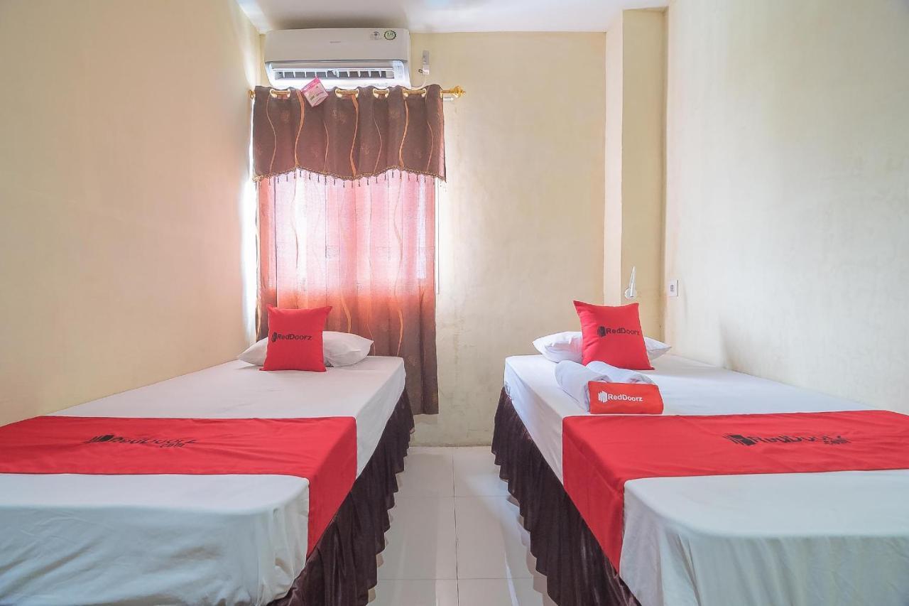 Готель Reddoorz Syariah At Jalan Cilik Riwut Kapuas Kualakapuas Екстер'єр фото